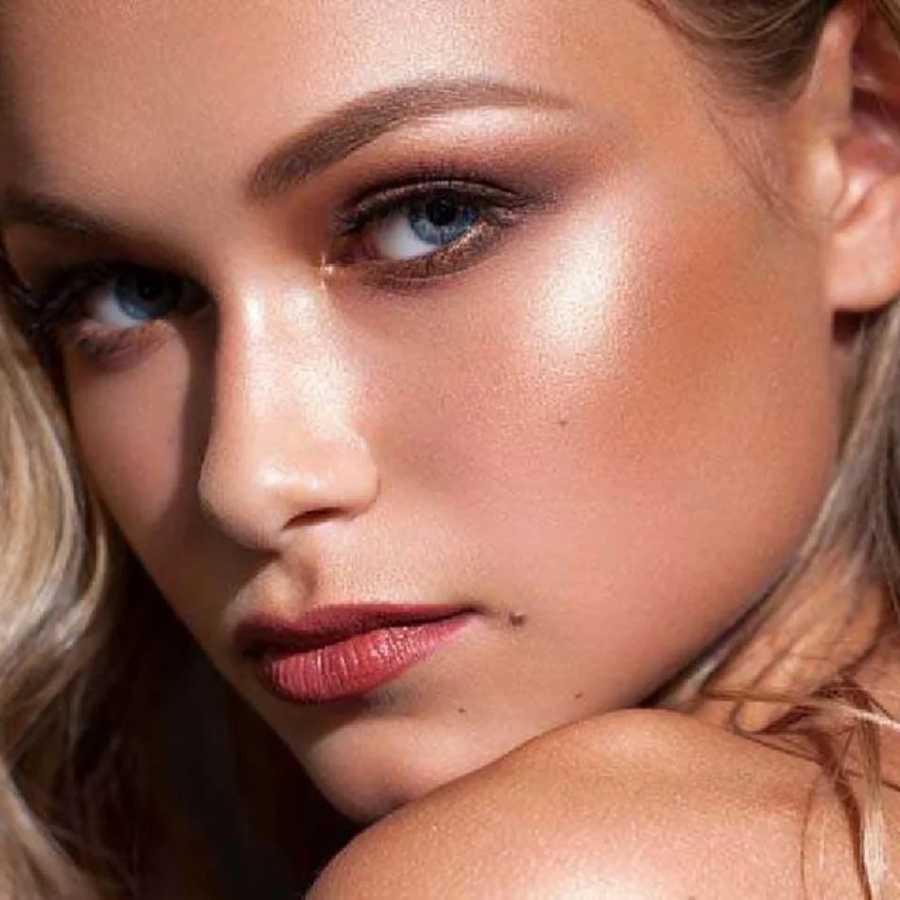 MAC Limited Edition Metallic Cream Blush- GLOWING TREASURE - Golden Bronze